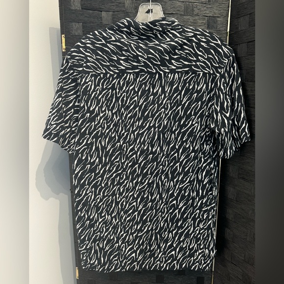 Zara Men’s Zebra Print Button Down - small - Picture 2 of 4